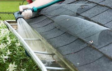 An Leth Meadhanach gutter cleaning costs