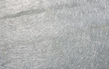 An Leth Meadhanach laminate fibreglass or shingles?