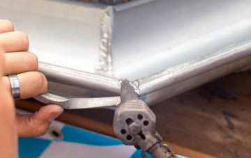 disadvantages of An Leth Meadhanach lead roofing